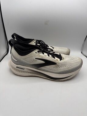 Brooks Glycerin 23 Men's  11.5 Athletic Running Shoes - Cream and Black S8